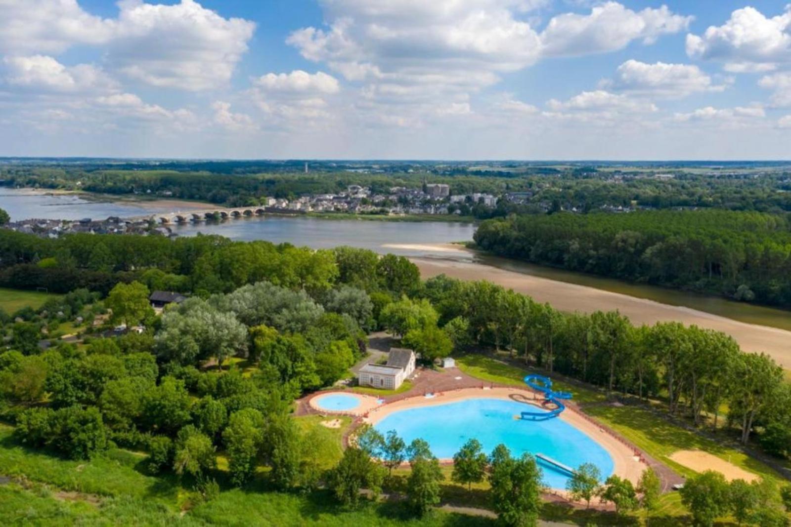 Slow Village Les Ponts De Ce Екстериор снимка